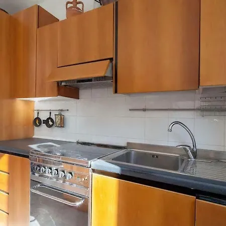 La Madonnina Apartment *